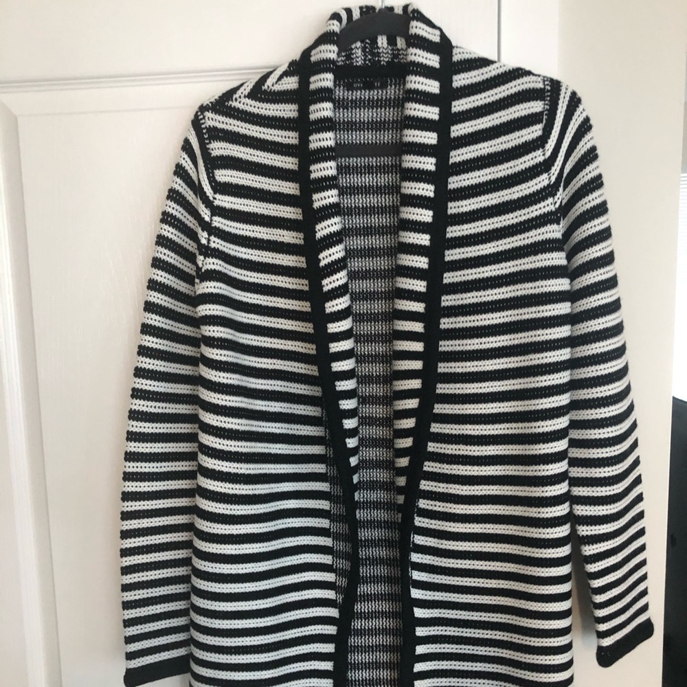 Dynamite Knit long line blazer -Black and White stripe NWOT -Sz Sm-Chic! 🖤 - Picture 8 of 11